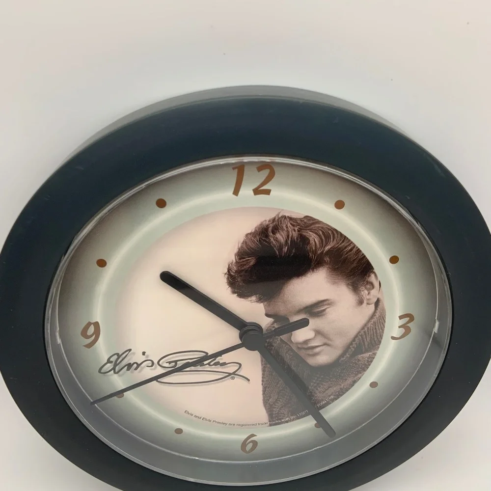 Vintage Vandor Elvis Presley Retro Black/White 8